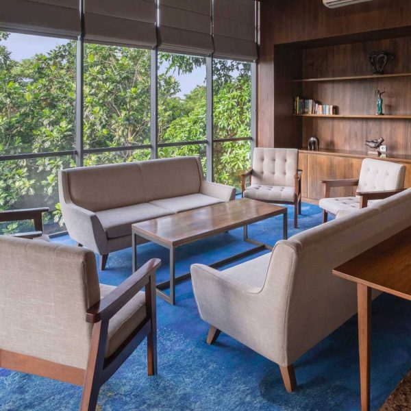 Business Center Facility 600x600